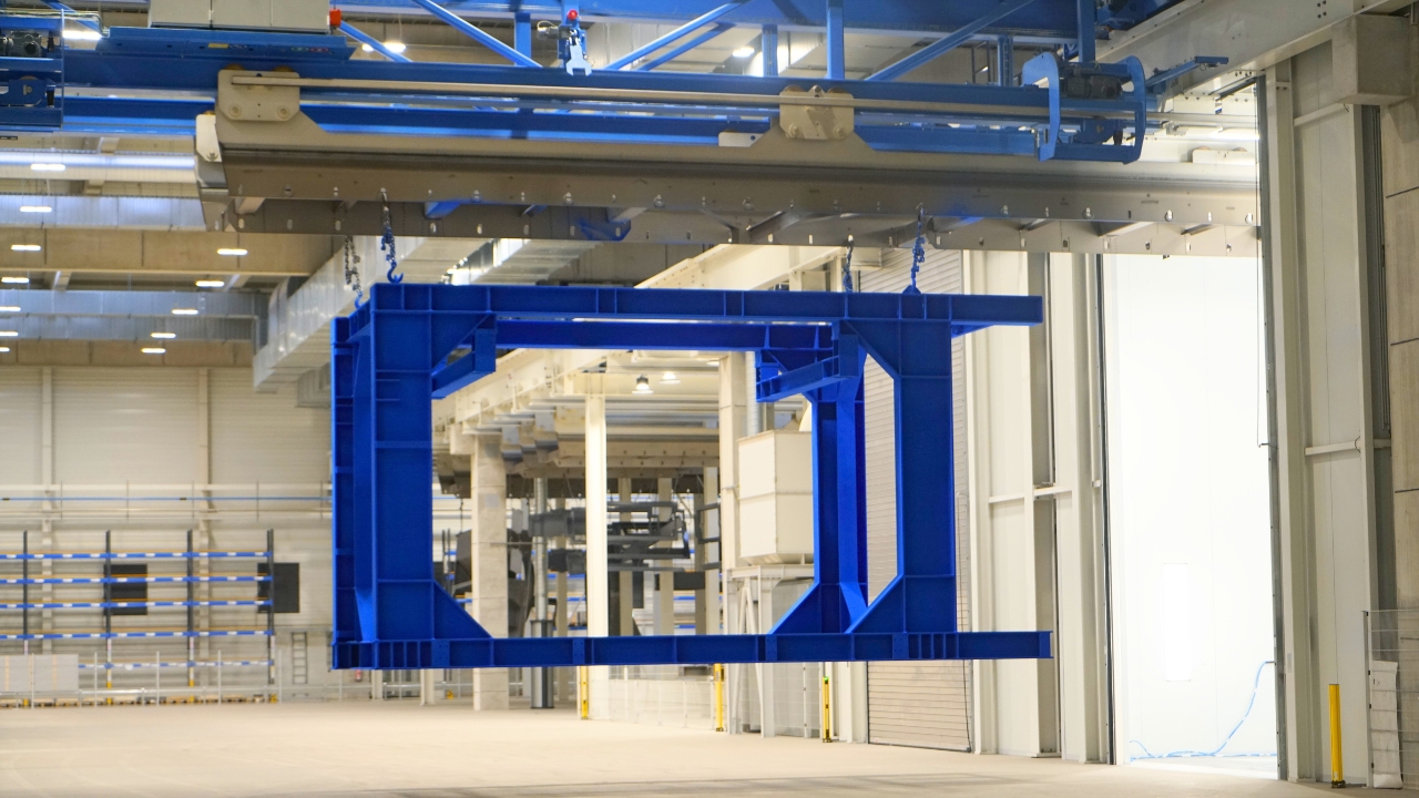 Wenn es um große Gewichte geht: Elektro-Hängebahn für Ihre Oberflächentechnik