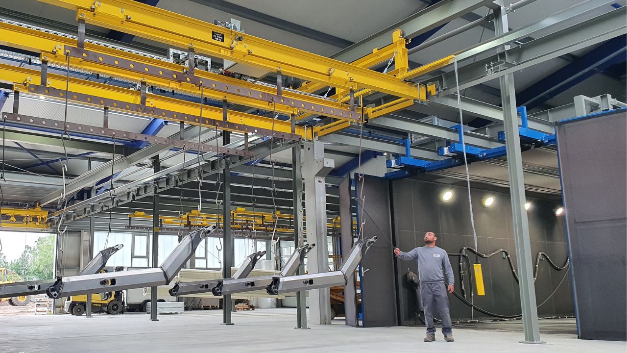 Handhänge- bzw. Kranbahnsysteme für den Transport großer Werkstücke