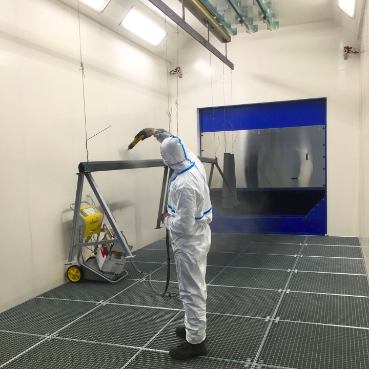 Wir entwickeln und bauen maßgeschneiderte Anlagentechnik für Oberflächenveredler